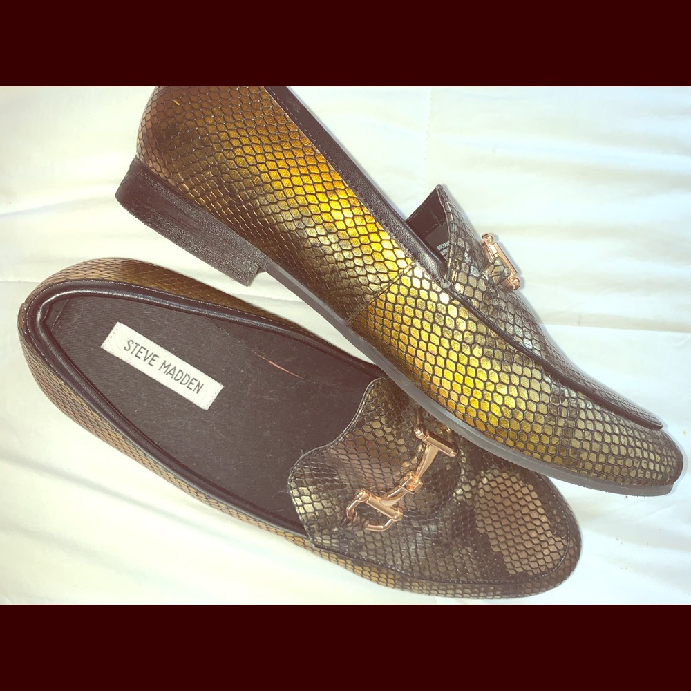 Steve Madden Men’s Gold Snake-print shoes